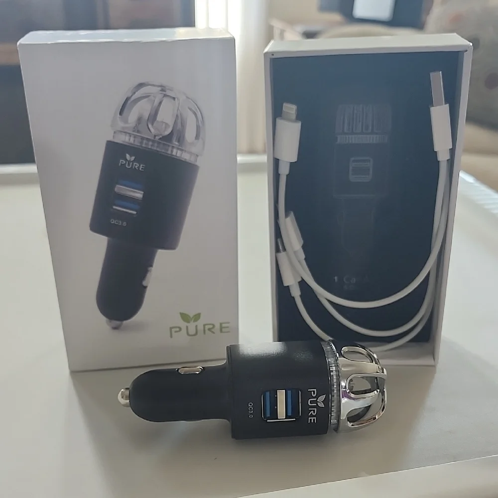 Pure Black Car Air Purifier and Dual USB Charger Quick Charge 3.0 USB